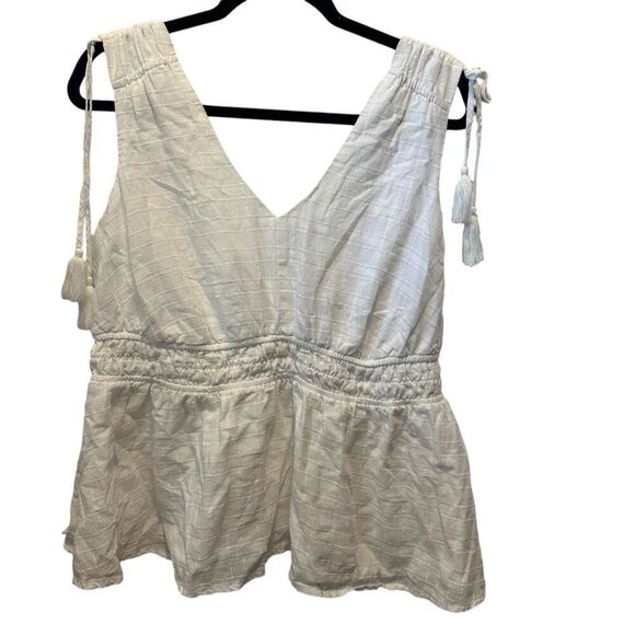 Torrid Window Pane V-Neck Sleeveless Tassel Cinched Babydoll Tank White Size 00 - Picture 1 of 7